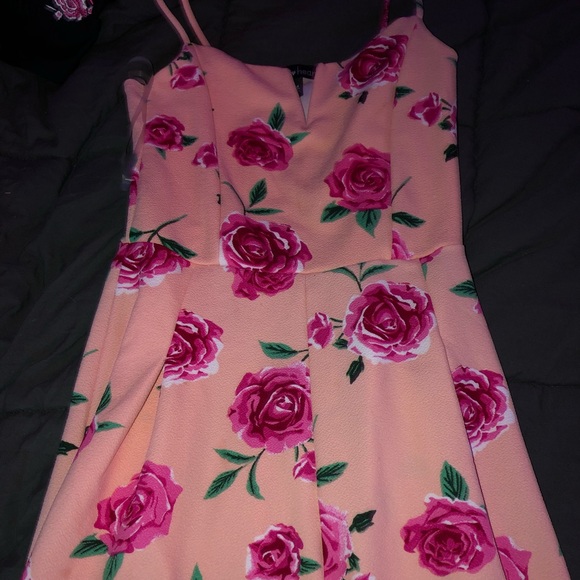 Derek Heart Pink Floral Dress - Picture 1 of 3